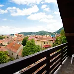 Cetate Apartment