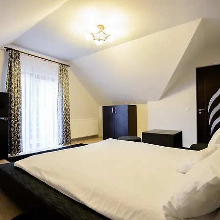 Apartament Cetate *