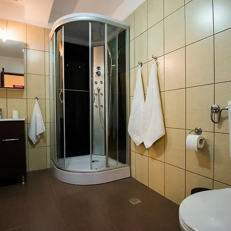 Appartamento Cetate *